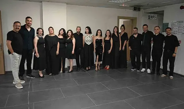 Öğretmenler sahneye çıktı, Alaşehir tek ses oldu