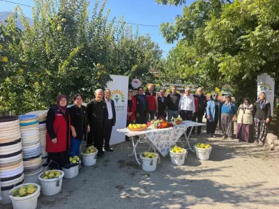Kahramanmaraş’ta Ayva Üreticilerine Hasat Ekipmanı Desteği Sağlandı