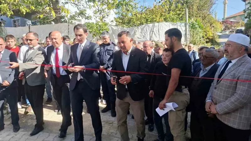 Kütahya'nın Kurtdere Köyünde Çok Amaçlı Salon Törenle Hizmete Girdi