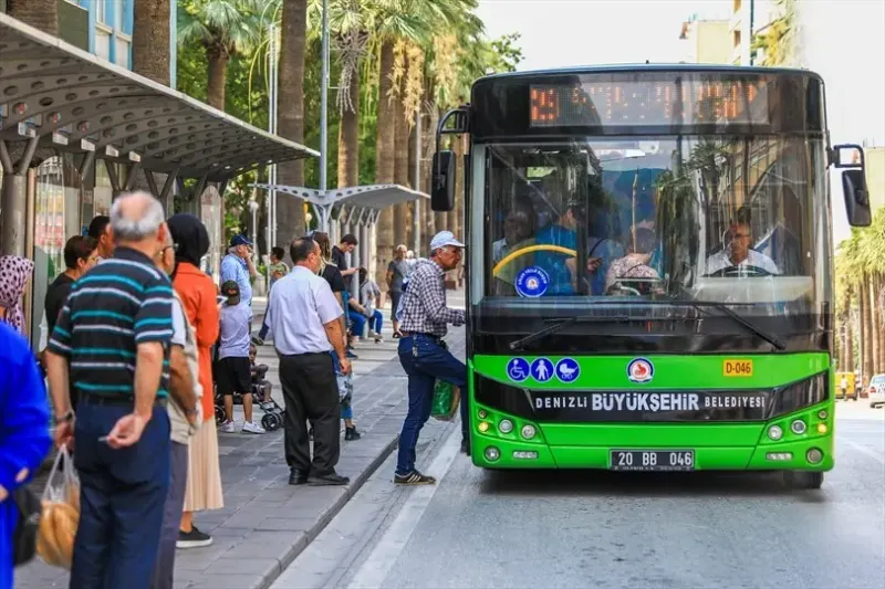 Denizli'de Toplu Açılış Töreni Nedeniyle Gazi Bulvarı Araç Trafiğine Kapatılıyor