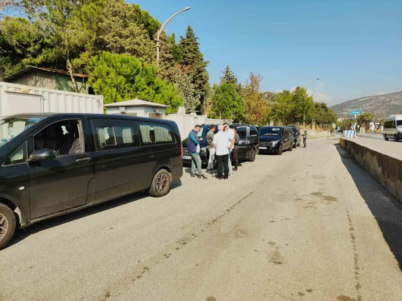 Kuşadası’nda Turist Taşıyan Araçlara Yönelik Sıkı Denetim