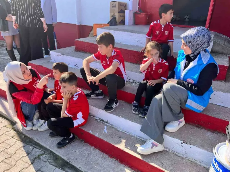 Düvecik İlkokulu Öğrencileri İçin Yeni Spor Alanı Hizmete Açıldı