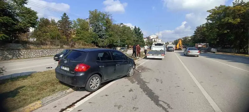 Safranbolu'da Otomobil ile Motorlu Bisiklet Çarpıştı: 1 Ölü