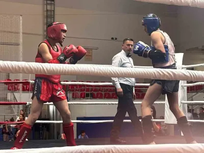 Kayseri'de Düzenlenen Atatürk ve Cumhuriyet Muaythai Müsabakaları Sona Erdi
