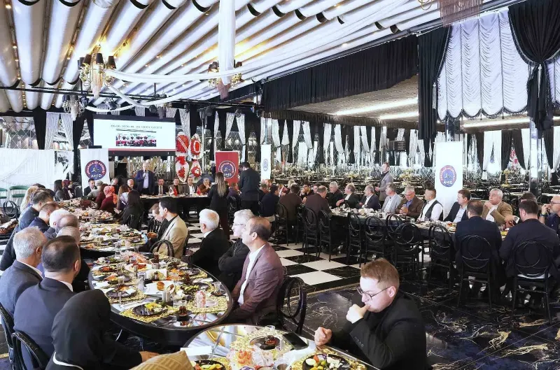 Ankaralılar Derneği Yönetim Kurulu Toplantısı ATO Başkanı Baran'ın Katılımıyla Gerçekleşti