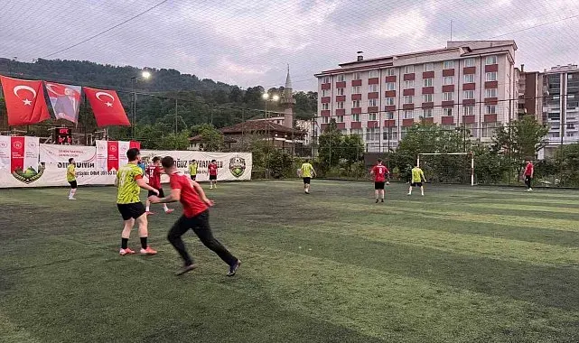Bakanlığın pilot spor projesi Artvin'de gençleri sahaya indirdi