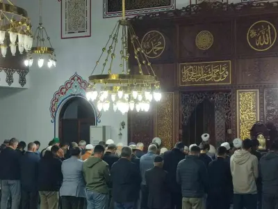 Aydın Efeler'de Düzenlenen Sabah Namazı Buluşmasında Cemaat Saf Tuttu