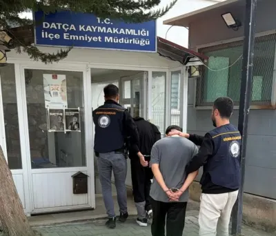 Datça'da Özel Harekat Destekli Operasyonla İki Firari Yakalandı