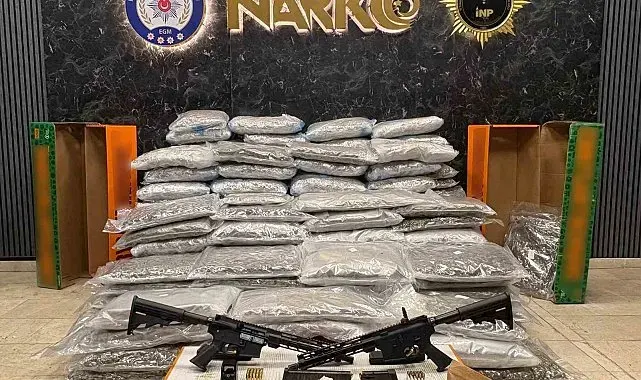 Arnavutköy ve Zeytinburnu'nda uyuşturucu operasyonu: 5 gözaltı