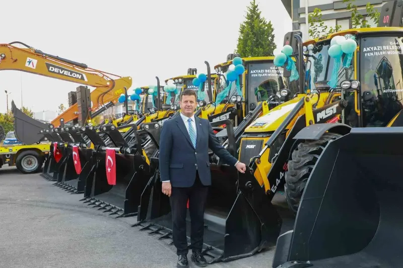 Akyazı Belediyesi 150 Milyon Liralık Yatırımla Araç Filosunu Güçlendirdi