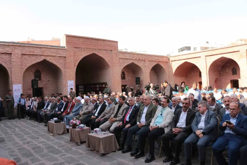 Şırnak'ta Ünlü Şair ve Alim Melaye Ciziri Tarihi Medresede Anıldı