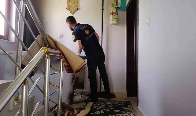 Van'da ev yangını