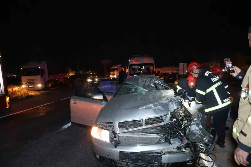 Nevşehir'de Tır İle Otomobil Çarpıştı: 2 Kişi Yaşamını Yitirdi