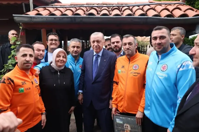 Cumhurbaşkanı Erdoğan İstanbul Kastamonuspor Heyetini Kabul Etti
