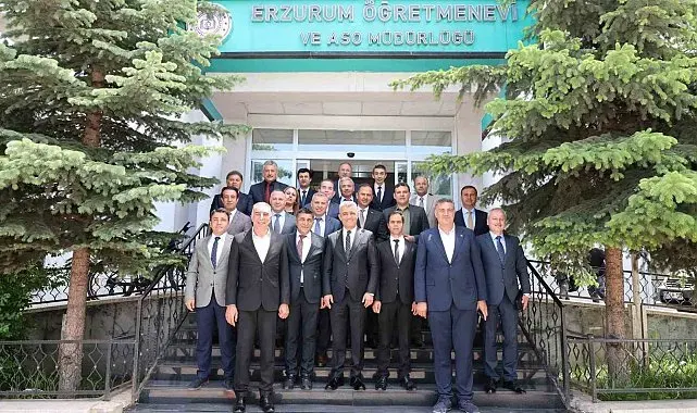 İlçe milli eğitim müdürleriyle yılsonu değerlendirmesi