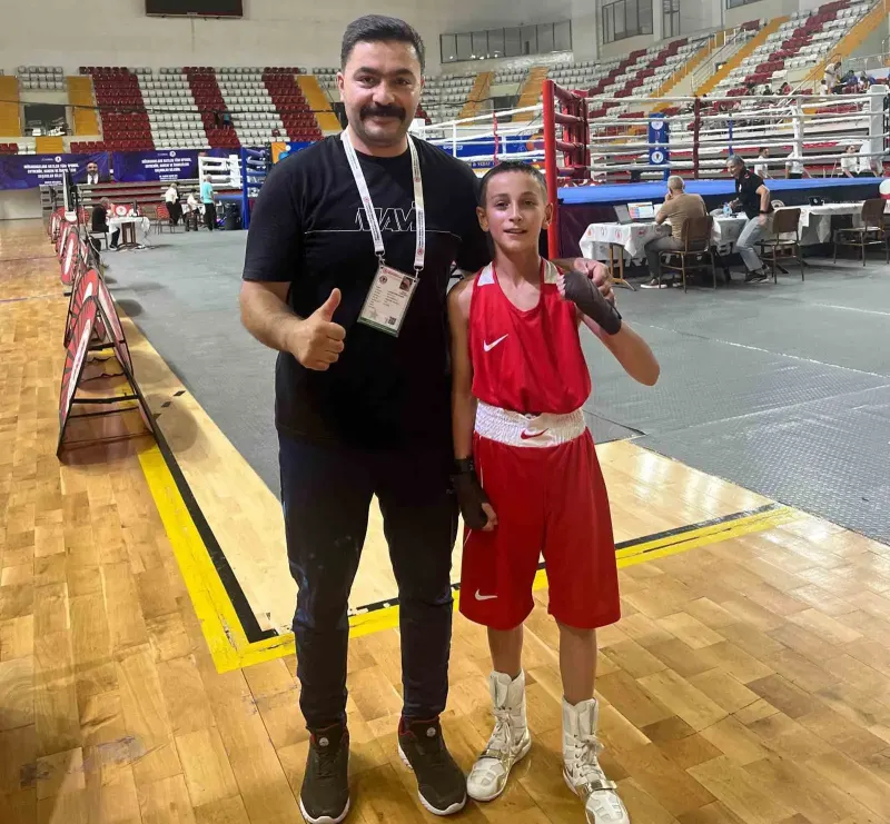 Bayburtlu Genç Boksör Tayfur Çetin SEM Sporcusu Oldu