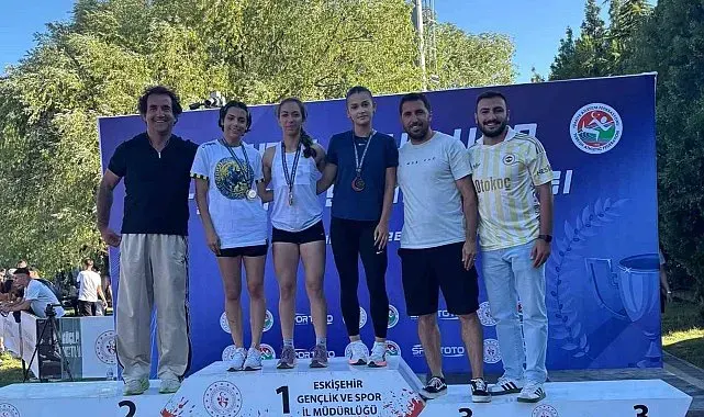Aydınlı atlet, şampiyonadan madalyayla döndü