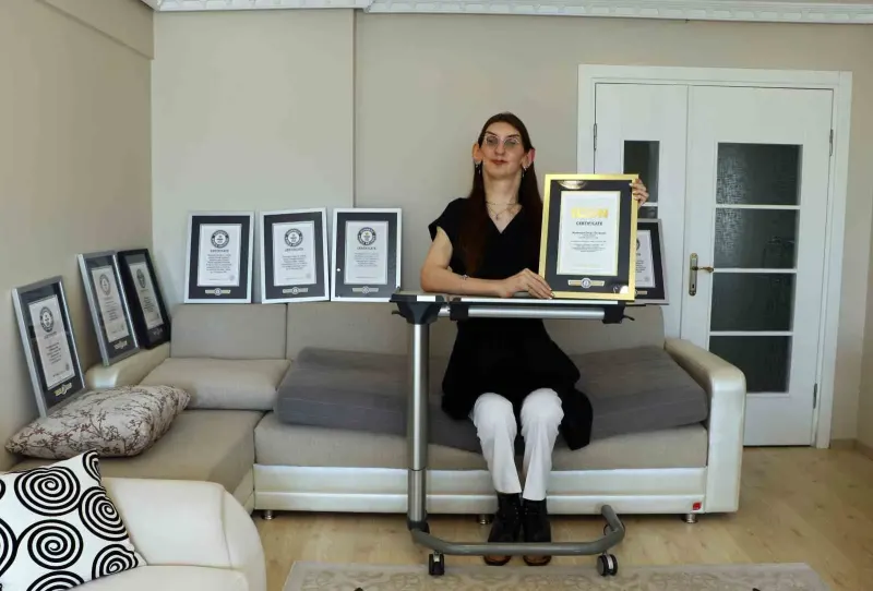 Safranbolu'da Yaşayan Rumeysa Gelgi 12 Yılda 8 Guinness Rekoru Kırdı