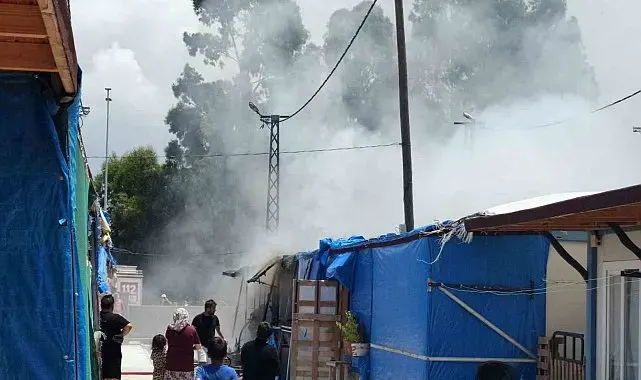 İskenderun'da konteyner yangını korkuttu