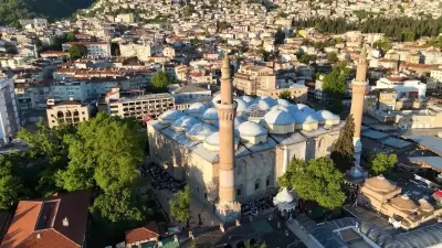 Bursa Ulu Camii İçin Rehberlere Çağrı: Müze Değil İbadet Mekânı