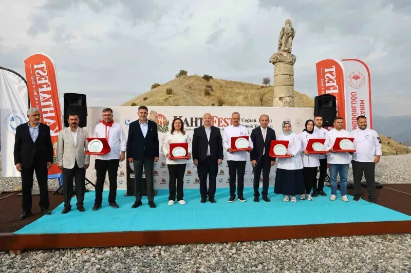 Adıyaman Tarihi Karakuş Tümülüsü’nde Gastronomi Ve Kültür Festivali