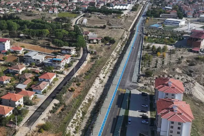 Başkan Besim Dutlulu Köprübaşı İlçesindeki Asfalt Çalışmalarını Denetledi
