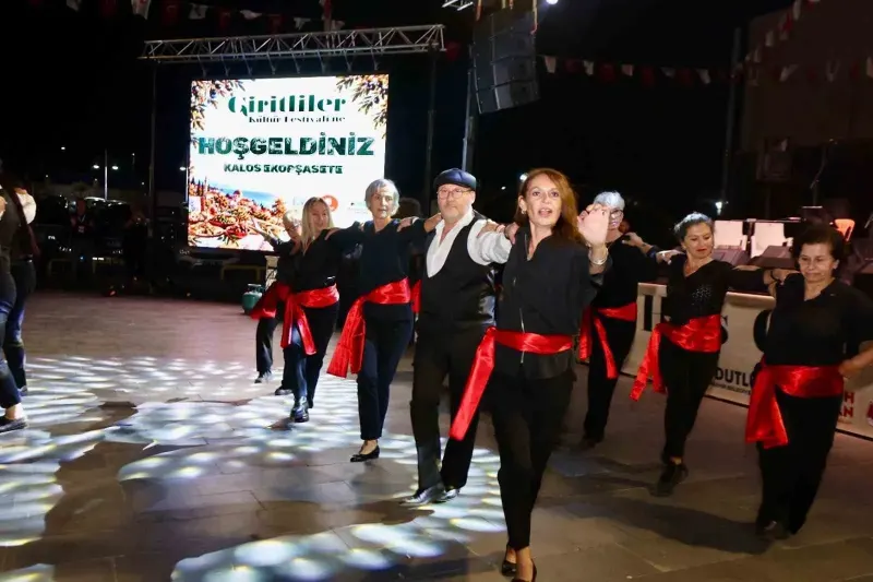 Türkiye'de İlk Kez Düzenlenen Giritliler Kültür Festivali Manisa'da Gerçekleştirildi