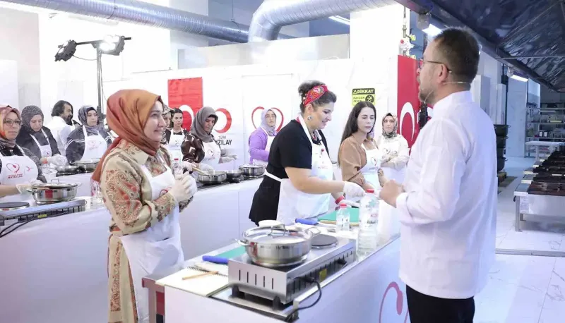 Türk Kızılay Depremzede Kadınları Ünlü Şeflerle Buluşturdu