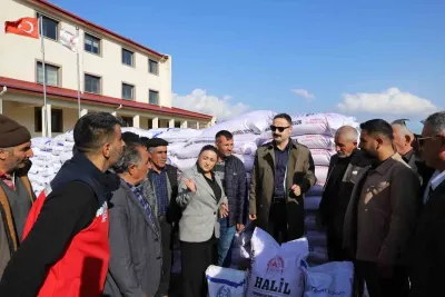 Ağri Doğubayazıt'ta Çiftçilere Destek: Yüzde 70 Hibeli Buğday Tohumu Dağıtıldı