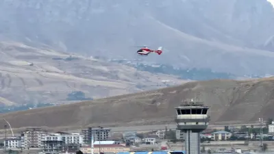 Hakkari'de Rahatsızlanan Minik Çocuk İçin Ambulans Helikopter Seferber Oldu