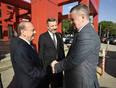 Abd İstanbul Başkonsolosu Michael Lally Bursa Ticaret Ve Sanayi Odası’nı Ziyaret Etti