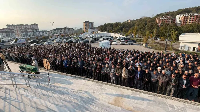 Düzce Üniversitesi Profesörü Ayhan Şamandar Son Yolculuğuna Uğurlandı
