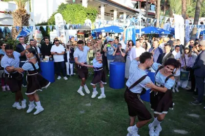 Marmaris Oktoberfest Renkli Kortej Ve Konserlerle Sona Erdi