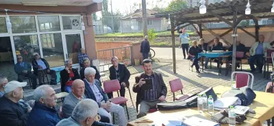 Zonguldak Çaycuma’da Mahalli Sanatçılardan Ücretsiz Halk Konseri