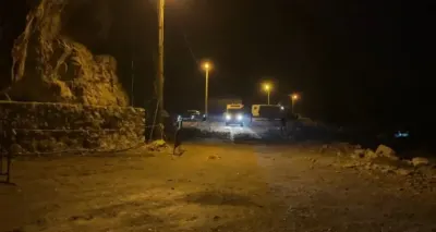 Amasra'da Devasa Kaya Parçaları Karavan Alanına Düştü