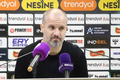 Bursaspor Teknik Direktörü Mustafa Er'den Keçiörengücü Maçı Sonrası Liderlik Vurgusu