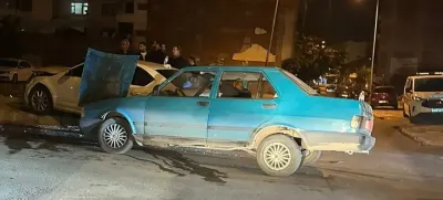 Elazığ'da İki Otomobilin Çarpıştığı Kazada Bir Kişi Yaralandı