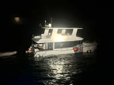Ayvacık Açıklarında Su Alan Teknedeki İki Kişi Son Anda Kurtarıldı