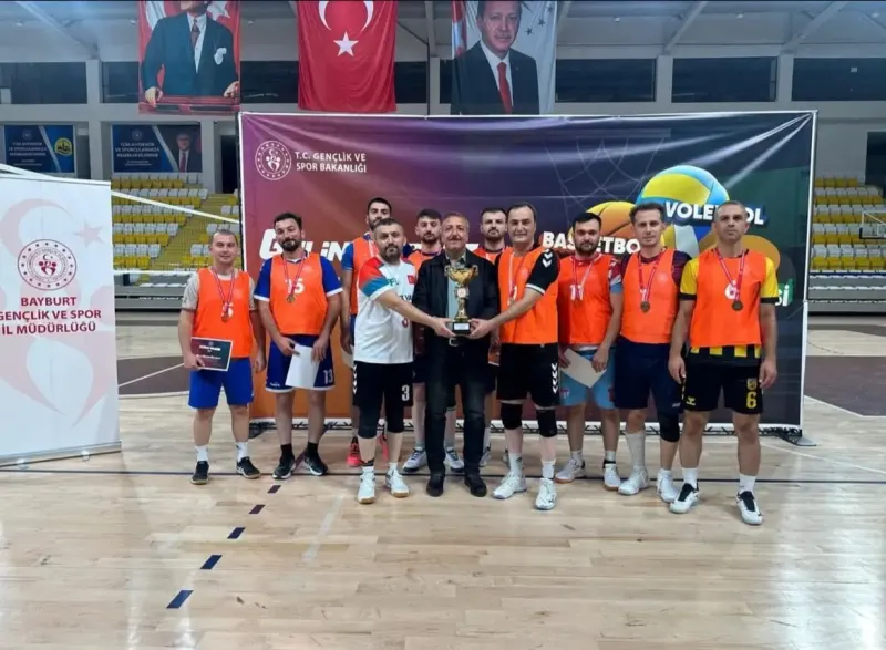 Bayburt’ta Düzenlenen Kamu Spor Oyunları Voleybol Müsabakaları Sona Erdi