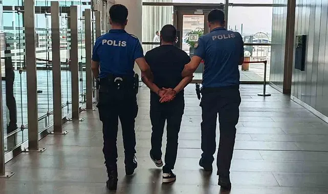13 yıl hapis cezasıyla aranan şahıs havalimanında yakalandı