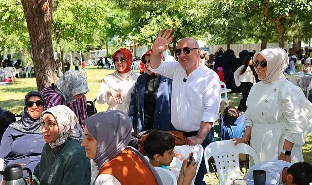 Darıca'da kadın kursiyerler piknikte bir araya geldi