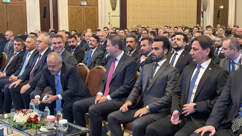 Bakan Bayraktar'dan Enerji Altyapısı İçin 100 Milyar Dolarlık Yatırım Açıklaması