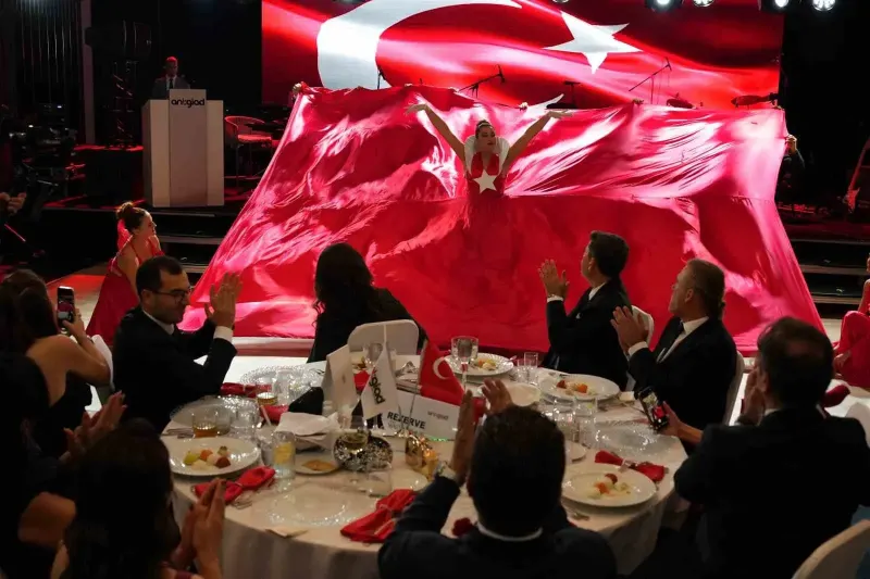 Antgiad Geleneksel Cumhuriyet Balosu Ile 103. Yılı Coşkuyla Kutladı