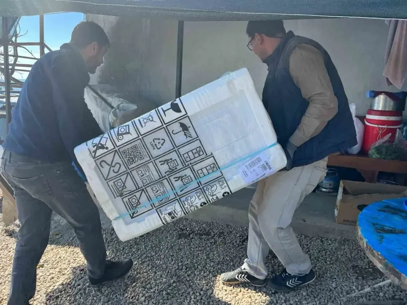 Kozan'da Orman Yangınından Zarar Gören Ailelere Belediye Desteği Sürüyor