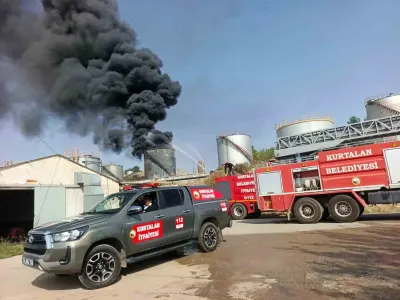Siirt'te Petrol Sahasında Çıkan Yangına TOMA İle Müdahale Edildi