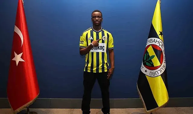Fenerbahçe, genç yetenek Amara Diouf ile sözleşme imzaladı