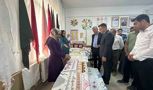 Adaklı'da el emeği ürünler görücüye çıktı
