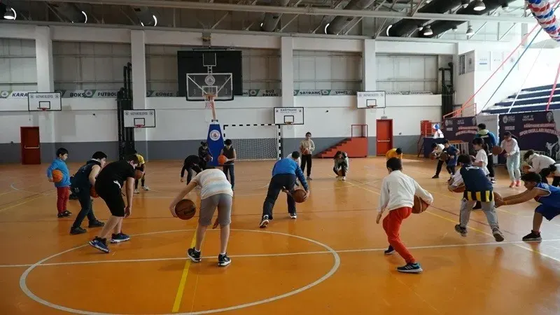 Kağıthane Belediyesinden Çocuklara Yönelik Sporcuhane Hamlesi