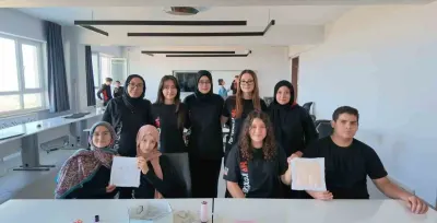 Denizlili Öğrenciler Unutulmaya Yüz Tutan Geleneksel Meslekleri Yaşatıyor