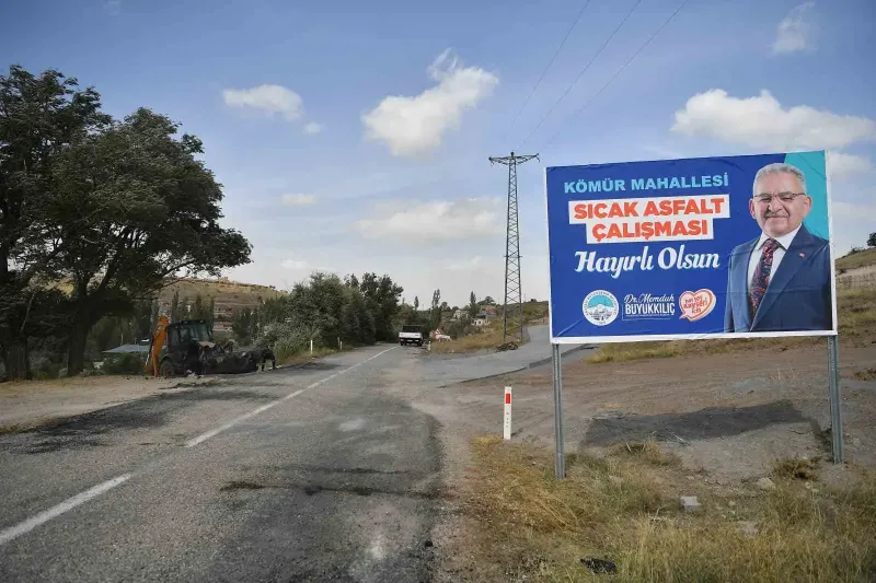 Kayseri Büyükşehir Belediyesinden Tomarza İçin Sıcak Asfalt ve Parke Hamlesi